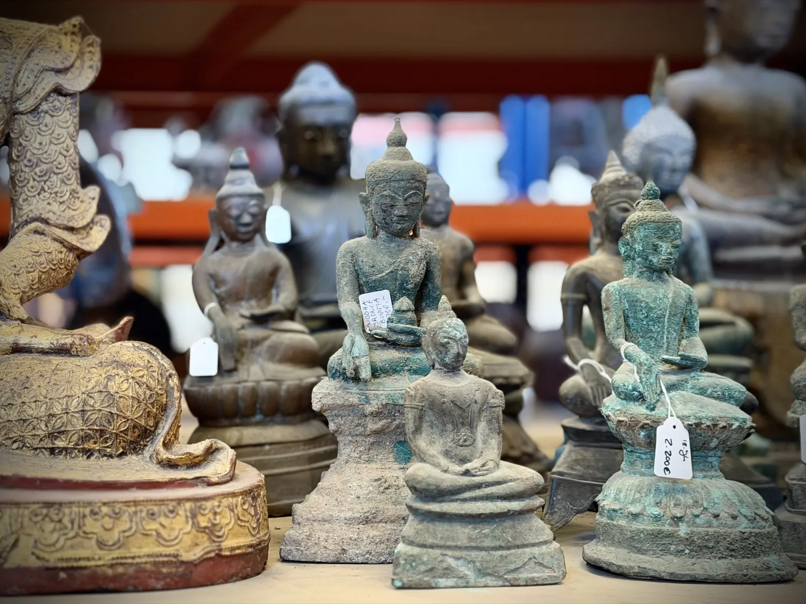 Small bronze seated Buddhas