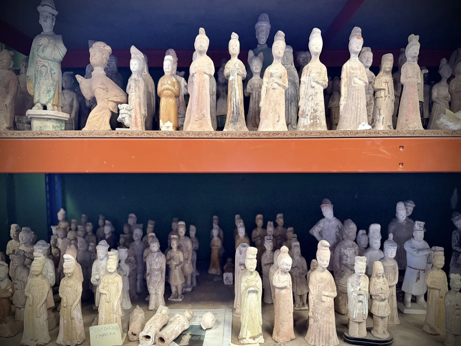 Tang-dynasty court ladies in terracotta