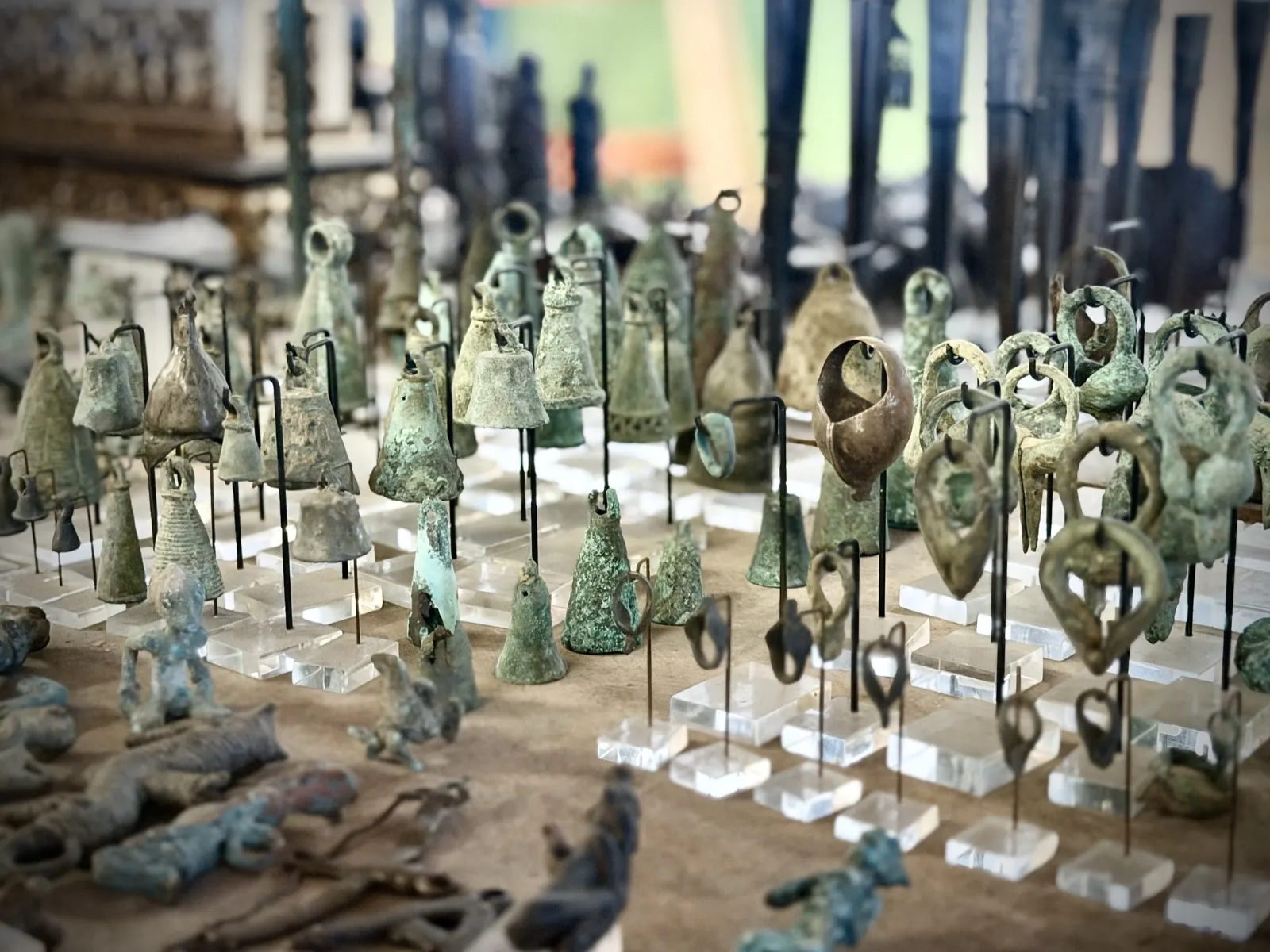 Bronze-Age bells, rings and cast ornaments